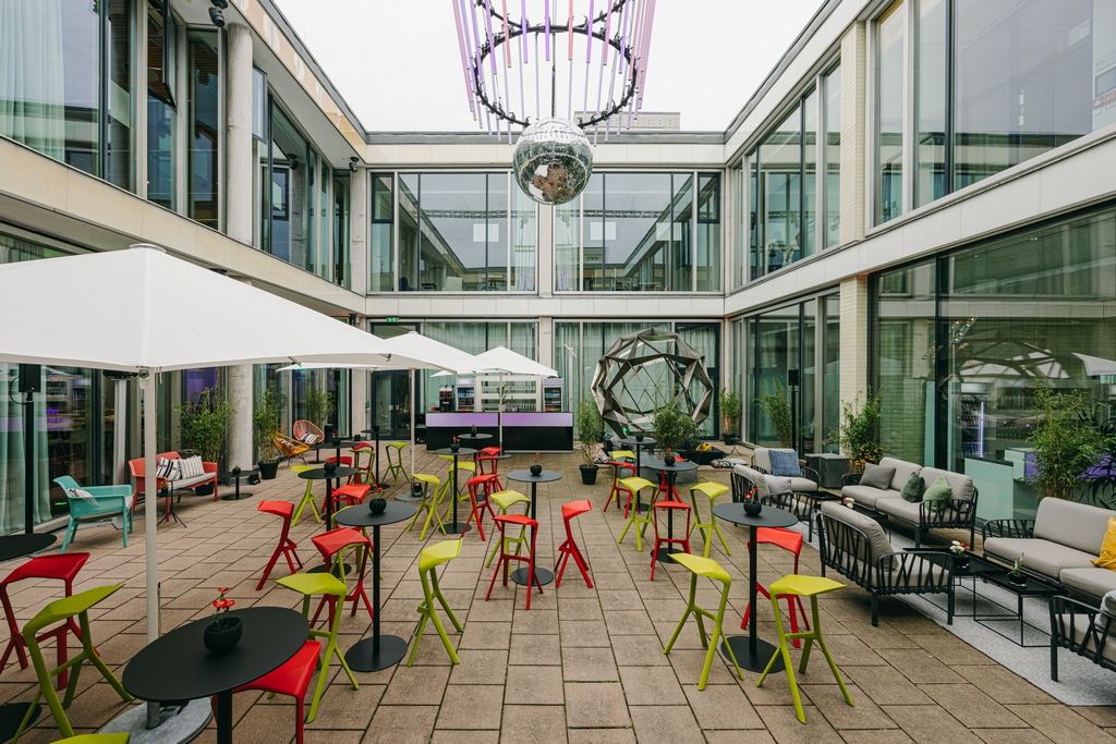 Stilvolle Möbel für deinen exclusiven Besprechungsraum & Outdoor-Bereich – Funktionalität trifft Design!